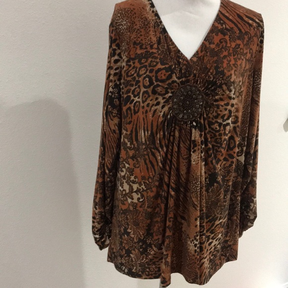 Rafaella Tops - 5/$25 Rafaella Leopard Print Blouse w Beading 2X Rafaella Tops - 5/$25 Rafaella Leopard Print Blouse w Beading 2X